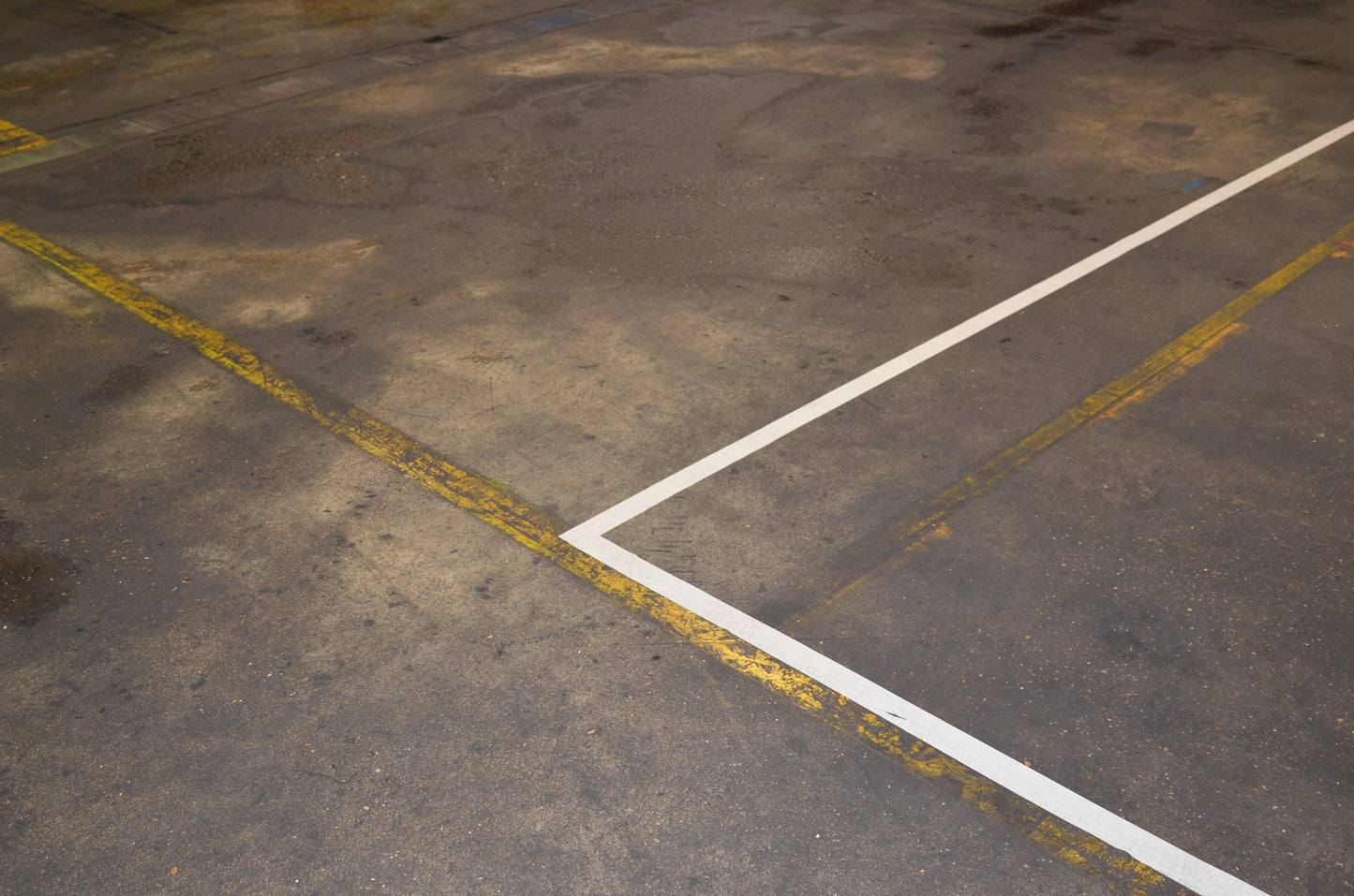 A.M.P.E.R.E Bodenmarkierungsfarbe Traffic Floor Paint - 5l